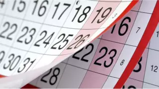 Токаев поручил отменить перенос выходного на понедельник для госслужащих