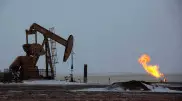 Мировые цены на нефть ускорили падение
