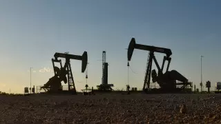 Цена на нефть постепенно стабилизируется - эксперт