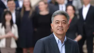 Фонд Серика Тульбасова перечислит деньги для борьбы с вирусом в Алматы