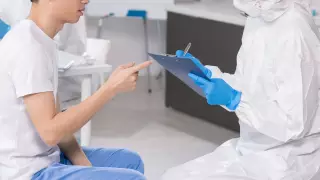 О состоянии заразившегося коронавирусом подростка в Нур-Султане рассказали врачи