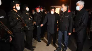 Сагинтаев с Баталовым проверили блокпосты на границе Алматы