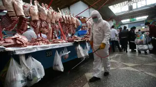 "Хочу предупредить всех!" Министр разъяснил возобновление работы рынков и ТЦ