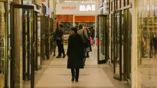 В Алматы будут работать только продовольственные объекты и аптеки