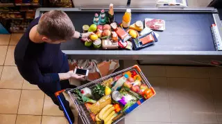 Предельные цены на продукты установили в Казахстане