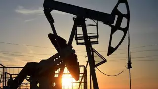 Нефть дешевеет в ожидании совещания ОПЕК+