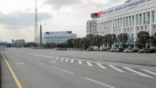 На дорогах Алматы машин стало в три раза меньше