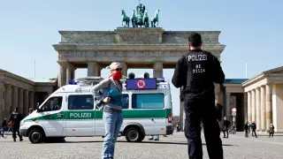 Больше половины больных вылечились от COVID-19 в Германии