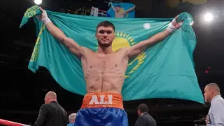 Казахстанцам предложили задать вопрос боксеру Али Ахмедову