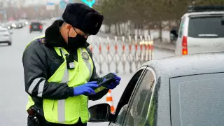 В подделывании справок для передвижения по Нур-Султану уличили несколько предприятий
