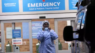 США вновь побили антирекорд по смертности от COVID-19