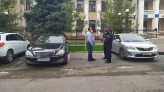 На адвоката Руслана Жанпеисова составили административный протокол