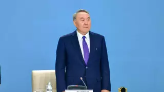 Назарбаев поздравил казахстанцев с Пасхой