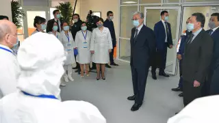 Не уберегли медиков в Алматы - Токаев