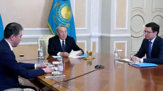 Назарбаев: Необходимо смотреть на несколько шагов вперед