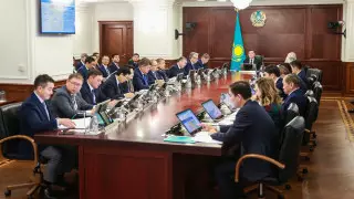 42 500 тенге и маски - депутат раскритиковала правительство за работу в ЧП