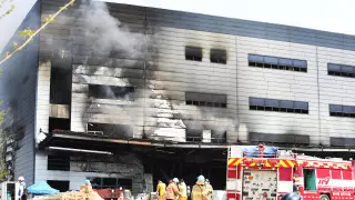 Двое казахстанцев погибли в пожаре в Южной Корее