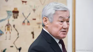 "Приеду и проверю". Сапарбаев указал китайским компаниям на зарплаты и вывески