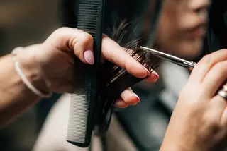 Услуги парикмахеров подорожали в Казахстане