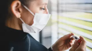 "Это не вспышка" - Минздрав о ситуации с коронавирусом в Алматы и Нур-Султане