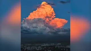 Об "огненных" облаках над Алматы рассказала эксперт