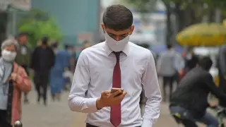 Таджикский врач заявил, что победил COVID-19 необычным методом