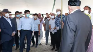 Байбек рассказал о помощи жителям Мактааральского района