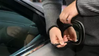 О краже автозеркал высказался глава полиции Алматы