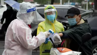 В Китае впервые не выявили новых случаев коронавируса