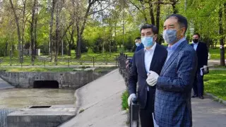 Маски шили все подряд - Сагинтаев о борьбе с коронавирусом в Алматы