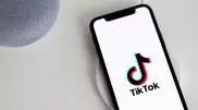 Google удалила 8 миллионов негативных отзывов о TikTok