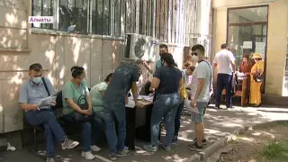 Заявки на получение 42 500 продолжают принимать в Алматы