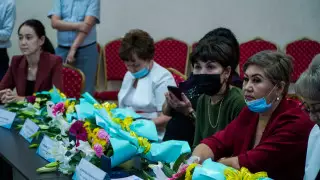 В Нур-Султане наградили педагогов