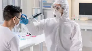 Ежедневно в Нур-Султане выявляют коронавирус у целых семей - Кисикова