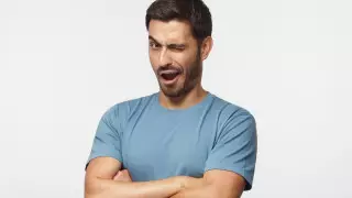 "Кредит брал на друга, он жену мою увел". Еще 10 занимательных рассказов банковского работника