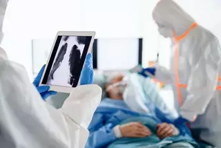 В больницы Нур-Султана поступает по 500 человек в день, каждый второй - с пневмонией