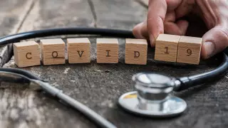 Количество смертей от коронавируса в Казахстане достигло 100