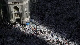 Саудовская Аравия отменила хадж для иностранных паломников