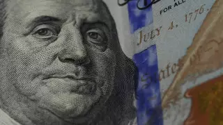 Курс доллара снизился в Казахстане