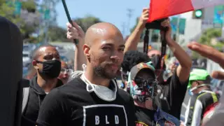 Голливуд обвинили в преклонении перед полицией и белой расой