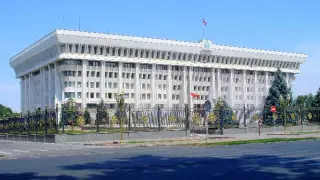 У 17 сотрудников аппарата президента Кыргызстана обнаружили коронавирус