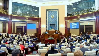 Депутаты ушли на каникулы