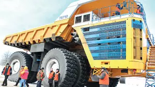 Самое большое авто в мире построили в Беларуси