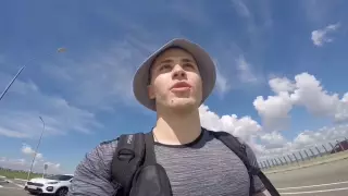 Актауский студент четыре дня добирался домой автостопом из России