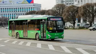 Карантин в Алматы: автобусы и метро не будут работать по выходным
