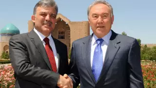 Экс-президент Турции позвонил Назарбаеву