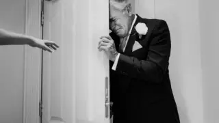 "Не могу сдержать слез". 20 трогательных свадебных фото отцов и невест