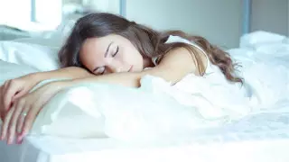 Лежать на животе советуют больным коронавирусом