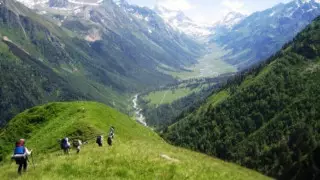 Алматинцам запретили въезд на территорию нацпарков и горы по выходным