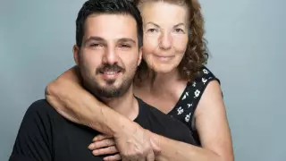 40 процентам казахстанских мужчин косметику покупают мамы и жены